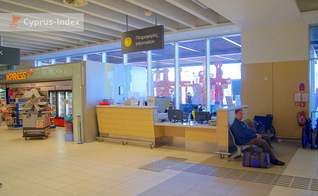 Информационная служба и отдел для экспресс покупок, Аэропорт Пафос, Кипр