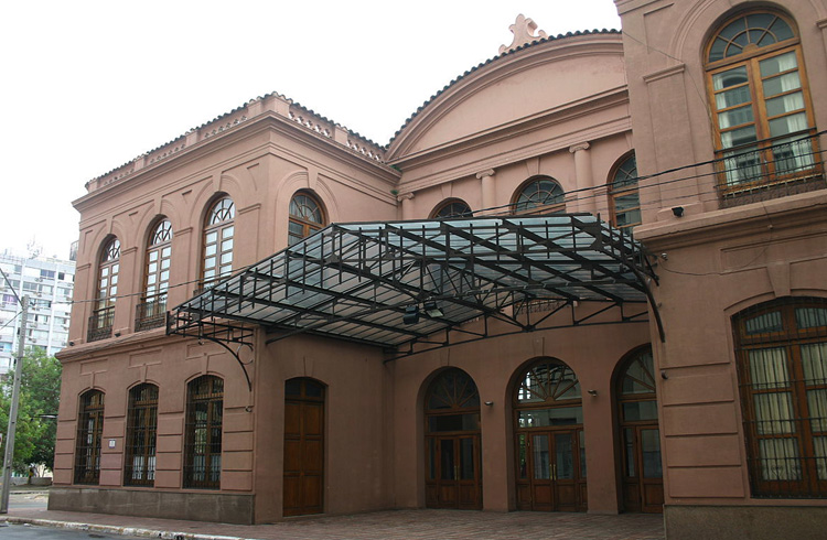 Муниципальный театр имени Игнасио Пане