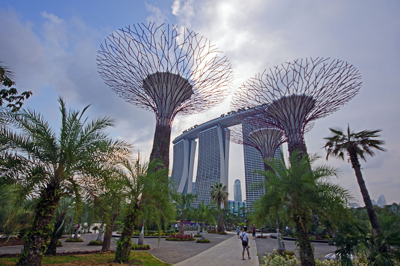 GARDENS BY THE BAY