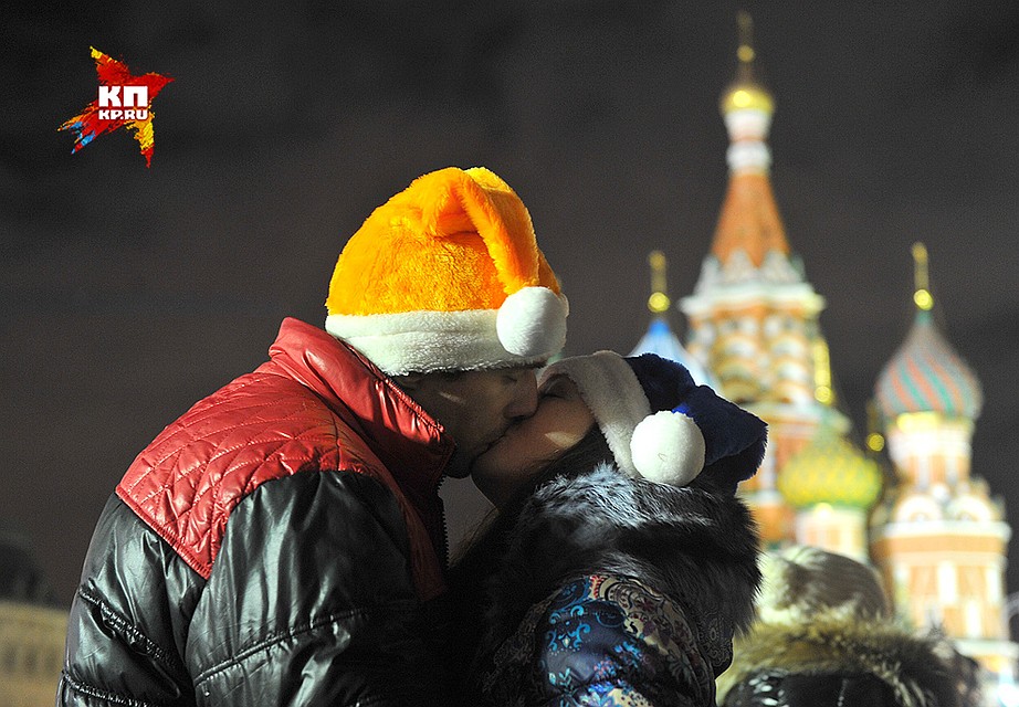 Прогуляться по Красной площади без спецпропуска в этом году не получится. Фото: Евгения ГУСЕВА