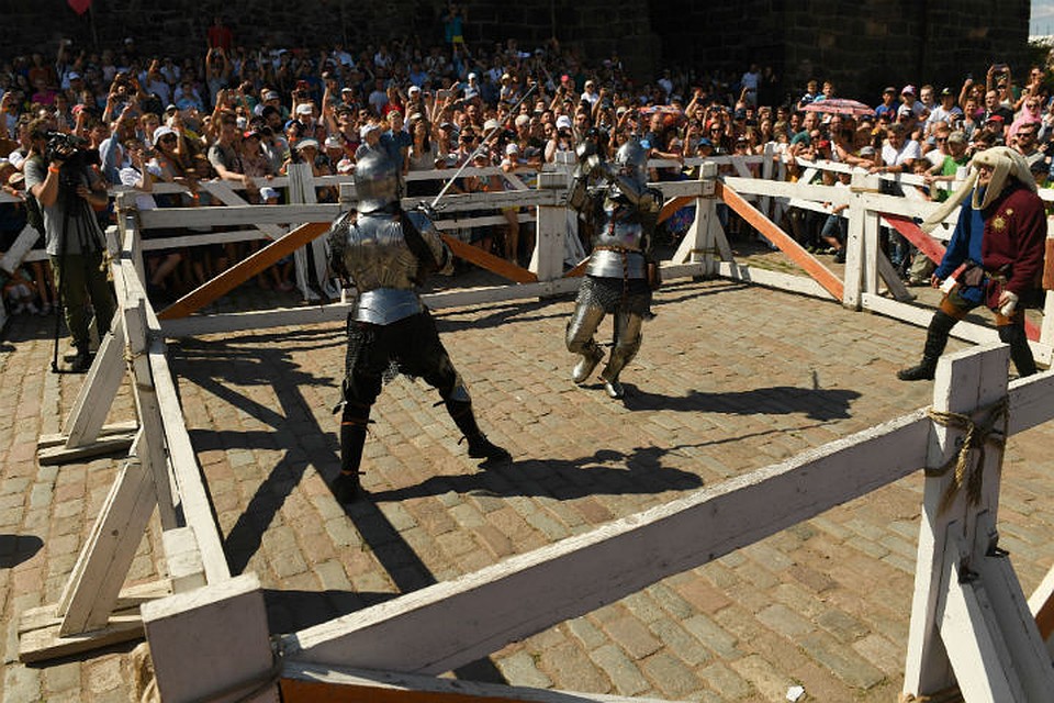 В Выборге прошел рыцарский турнир. Фото: пресс-служба Правительства Ленобласти.