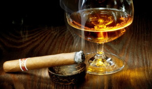 Сигара и виски, расслабление