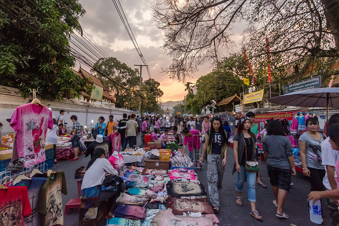 Рынок Муанг Май