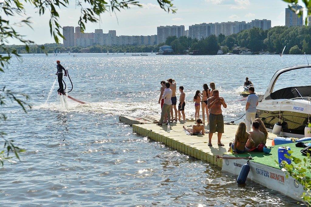 Super Beach в Новоалександрово