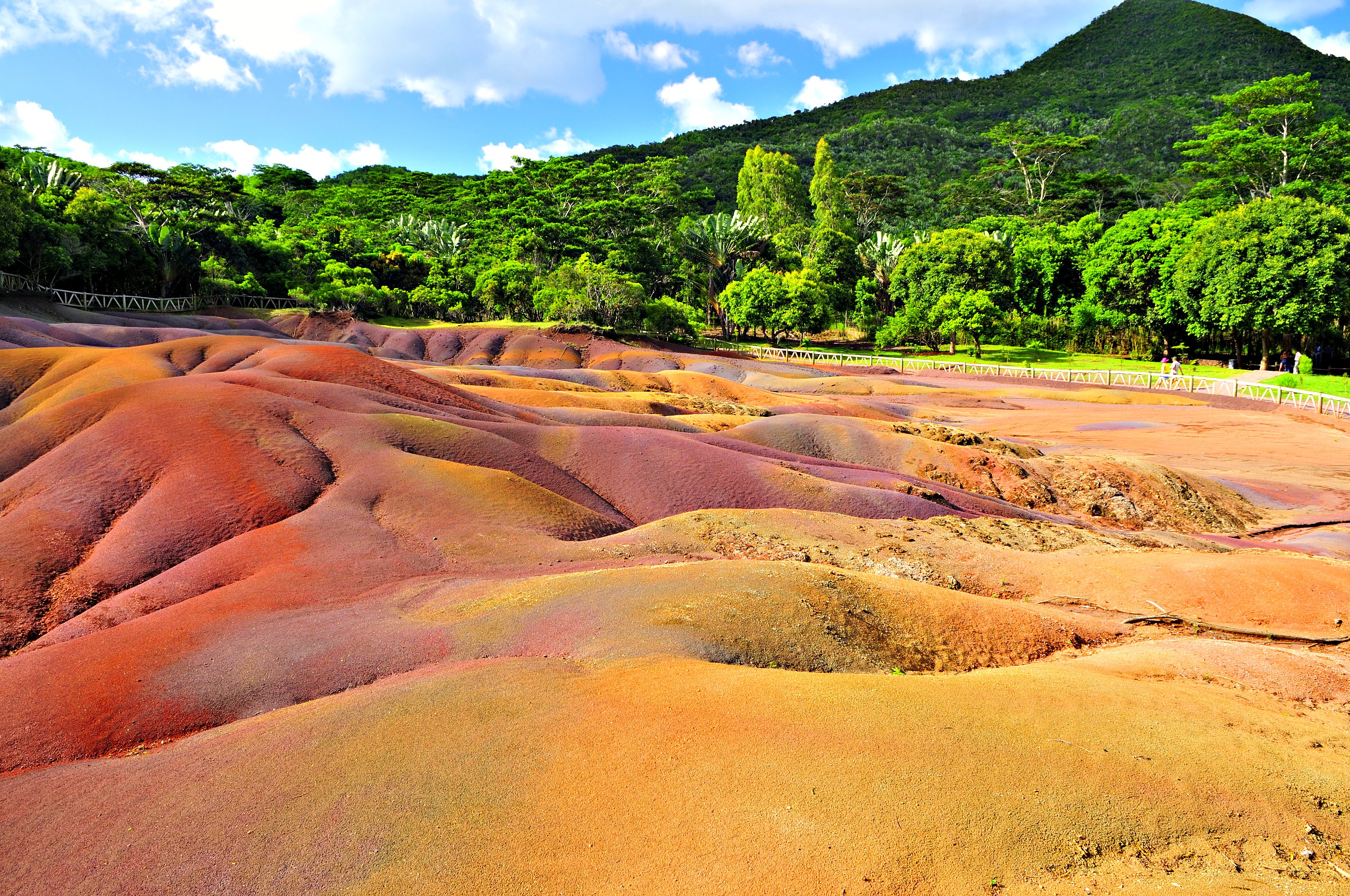 Пески Шамарель — одна из главных достопримечательностей Маврикия