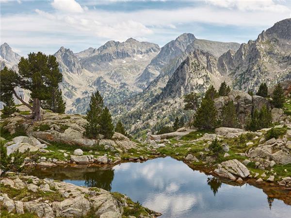 Pyrenees family vacation, Spain
